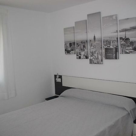 Bungalow Zenia Boulevar Villa Villamartin  Buitenkant foto