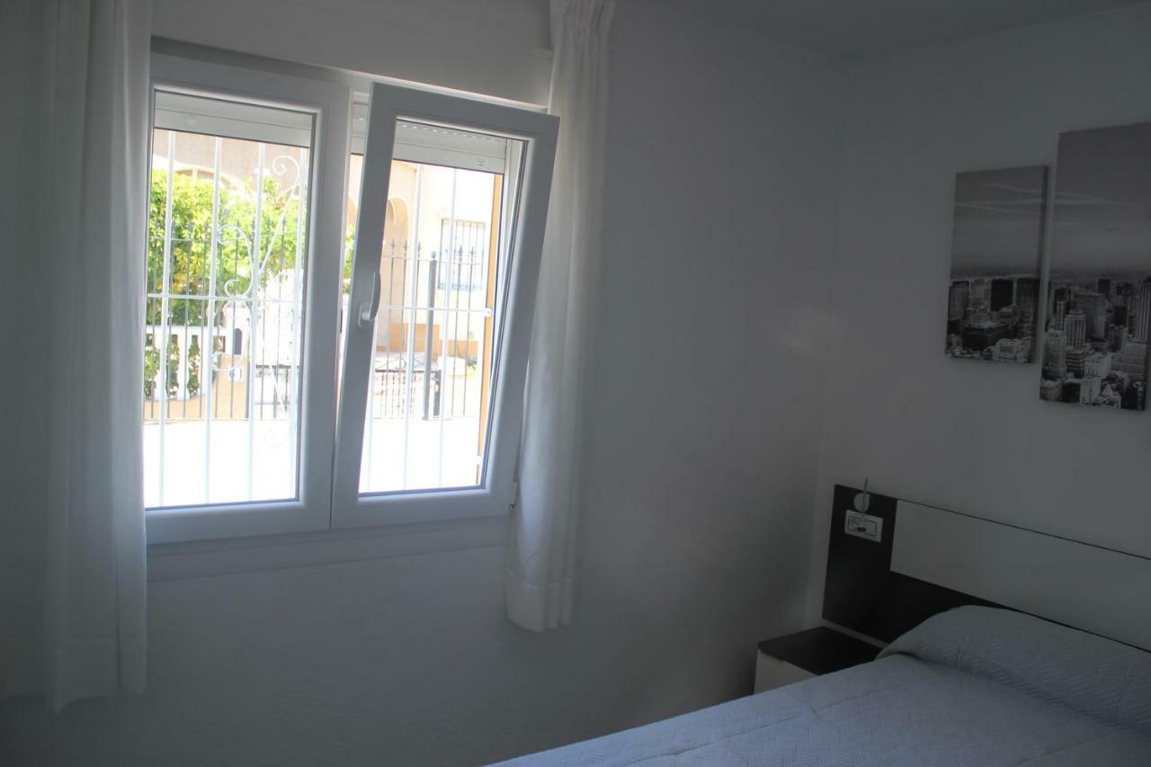 Bungalow Zenia Boulevar Villa Villamartin  Buitenkant foto